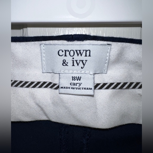 Crown & Ivy Cary Bi Stretch Fly Front Pants in Navy - Picture 6 of 7